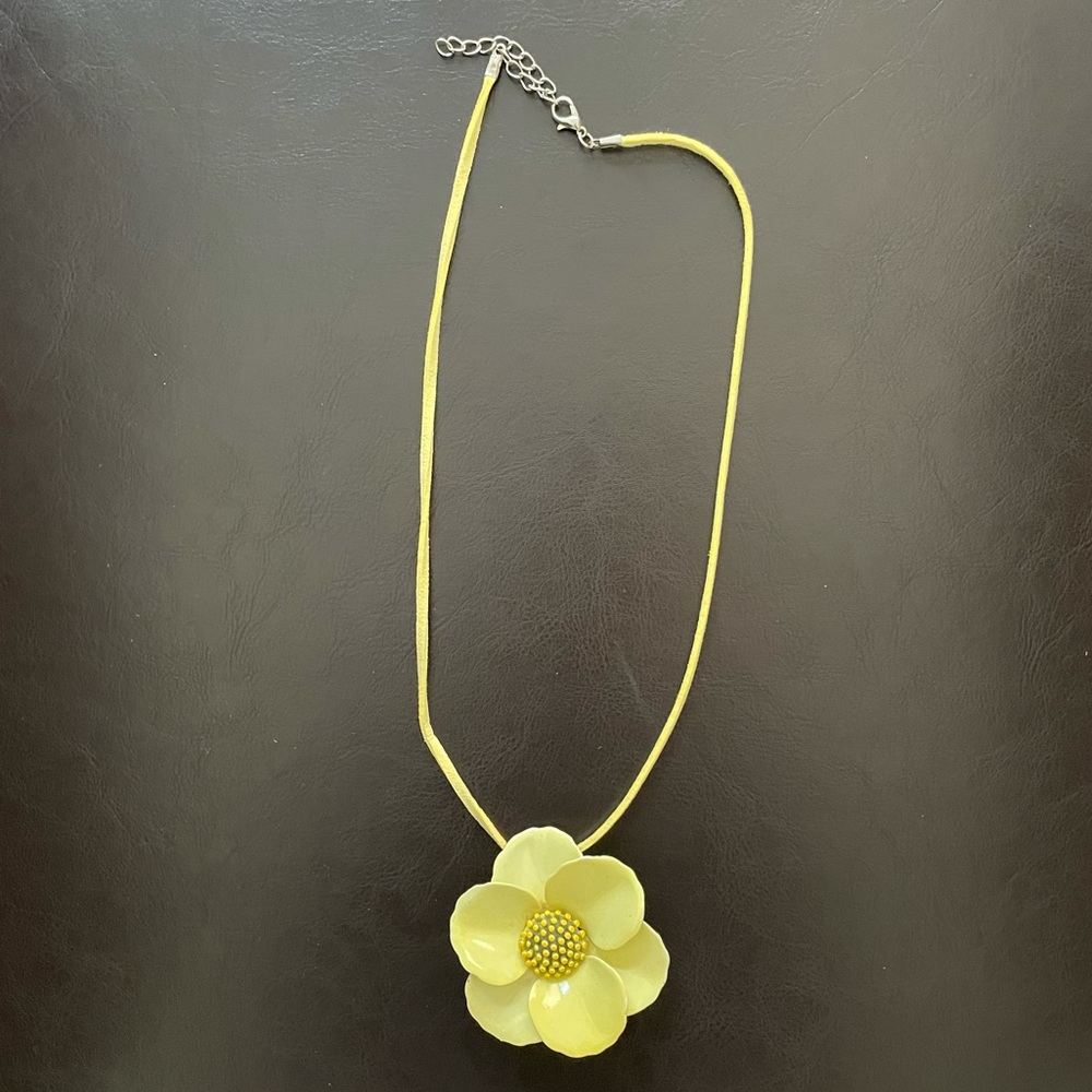 Yellow vintage flower brooch necklace